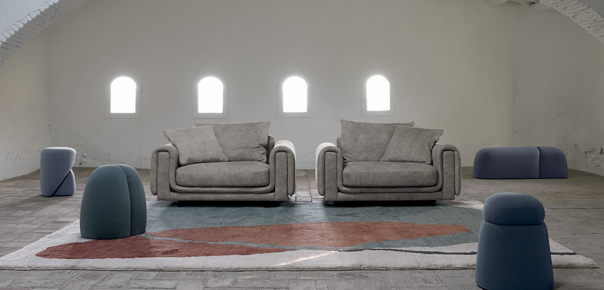 Underline, fauteuils. Design Raphael Navot